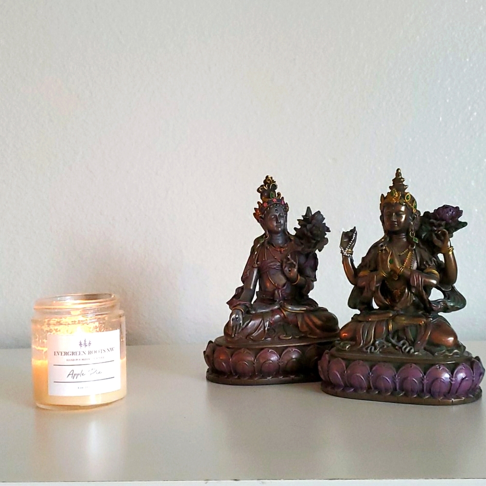 💙❤🧡 Quan Yin statue